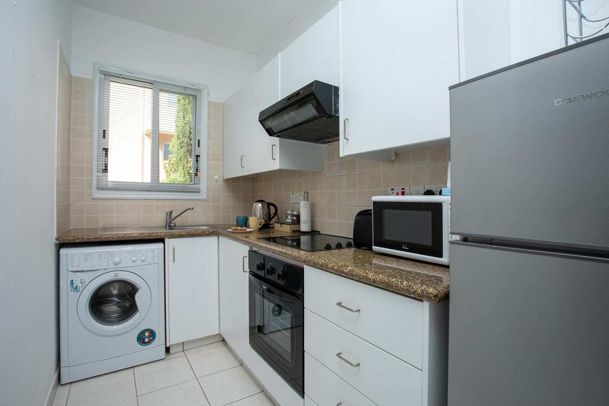 Casa Del Sol Townhouse In Iris Village Paphos Exterior photo