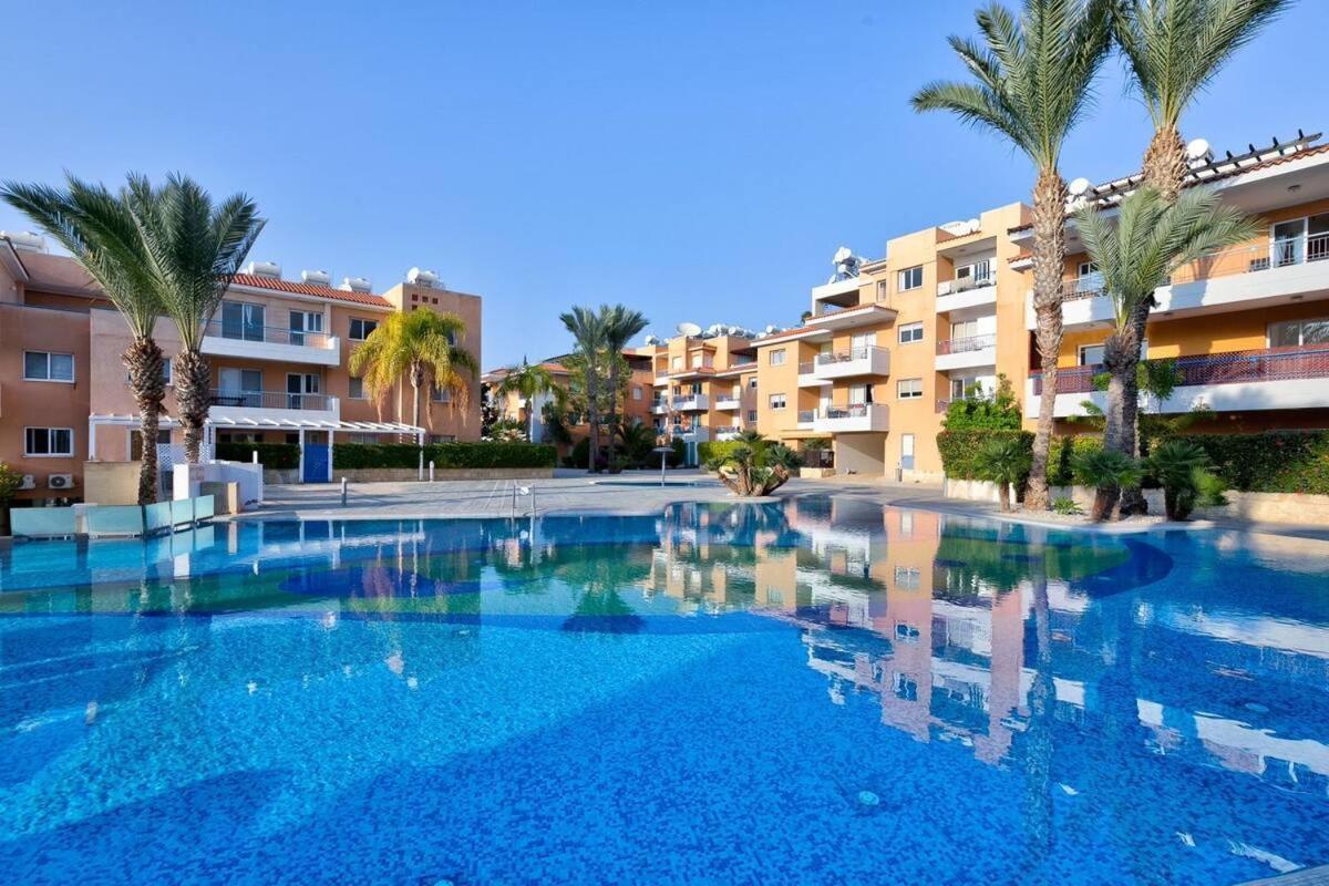 Casa Del Sol Townhouse In Iris Village Paphos Exterior photo
