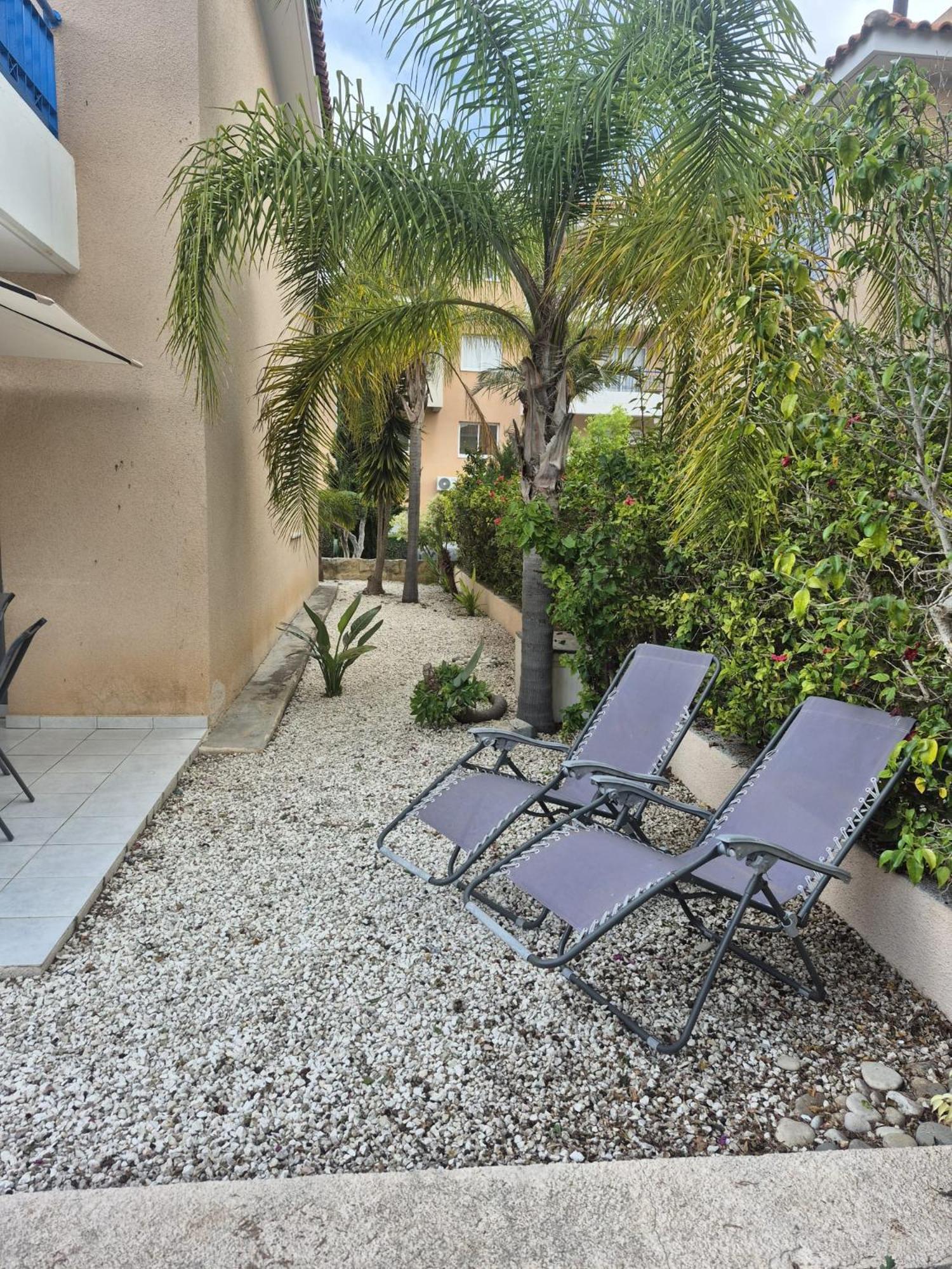 Casa Del Sol Townhouse In Iris Village Paphos Exterior photo